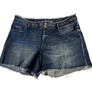KanCan Women's Denim Shorts‎ Size 20 Dark Wash Frayed Hem Maurices Exclusive